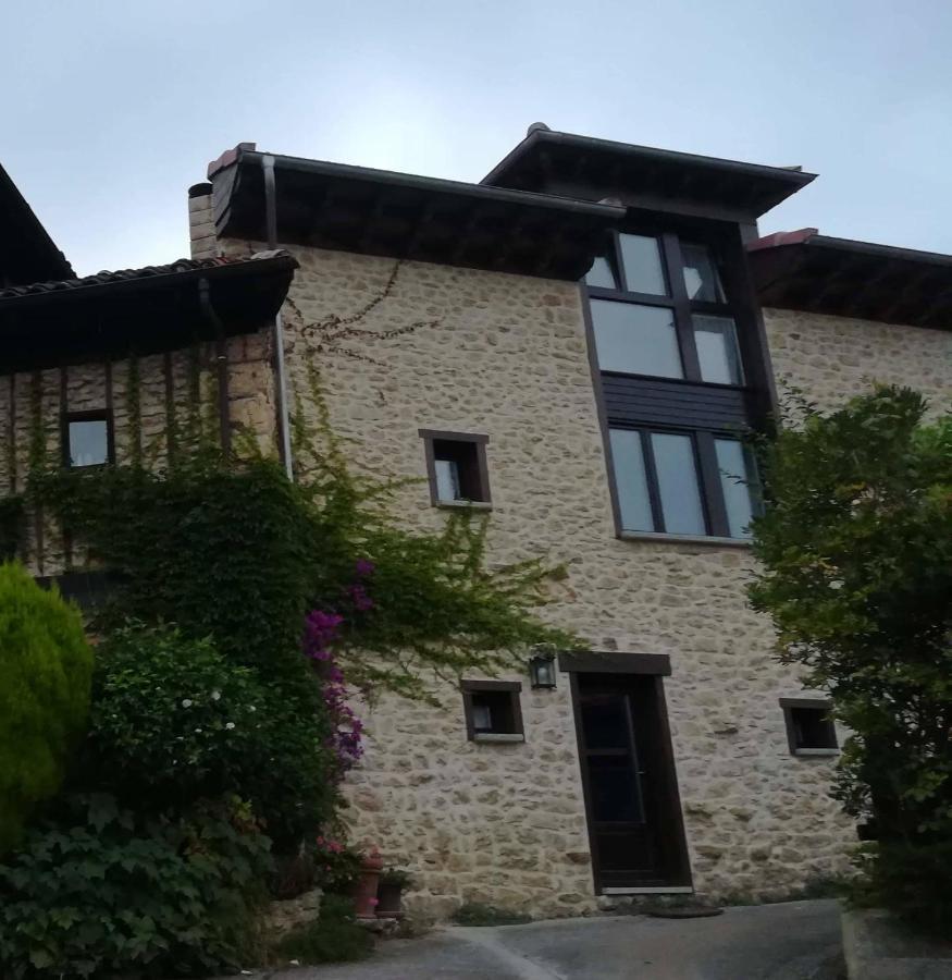 La Casina de Valles de San Román Esterno foto